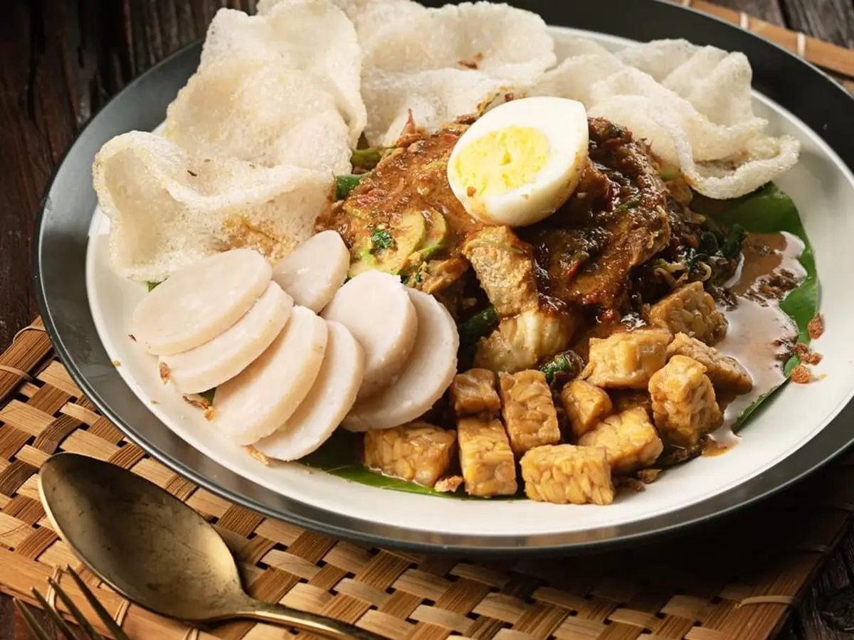 Gado-Gado, Salad Khas Indonesia yang Lezat dan Bergizi