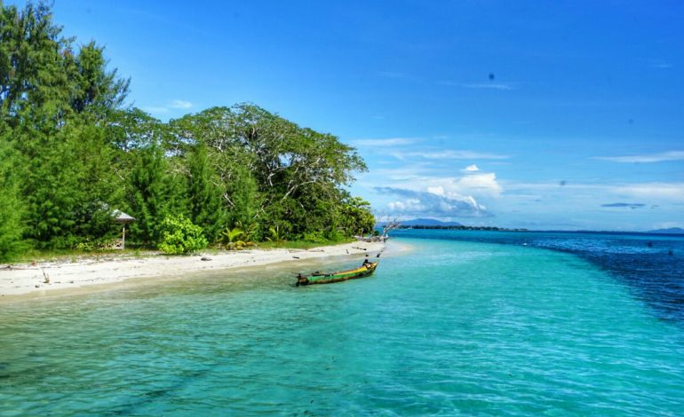 Pulau Morotai, Surga Tersembunyi di Timur Indonesia