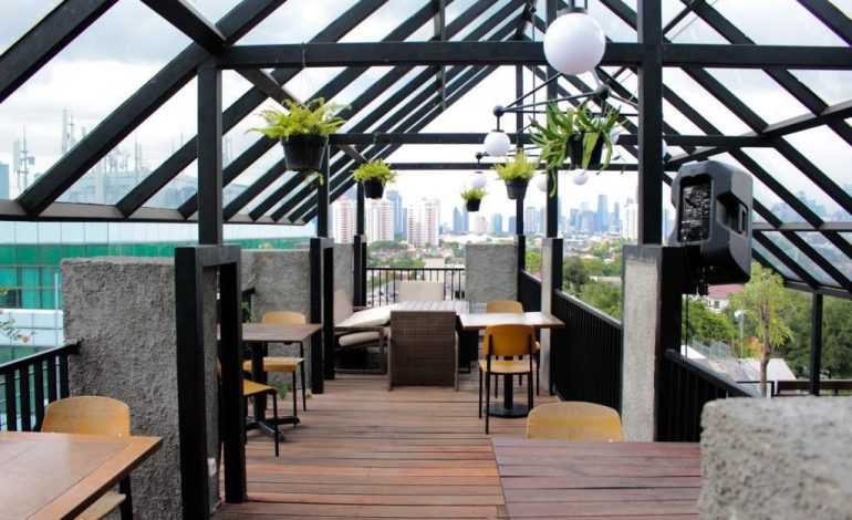 Mengenal Lobbyn Sky Terrace, Destinasi Rooftop dengan Suasana Elegan