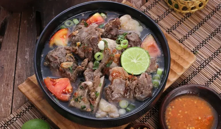 Menikmati Kelezatan Sop Kambing, Hidangan Khas yang Menggugah Selera