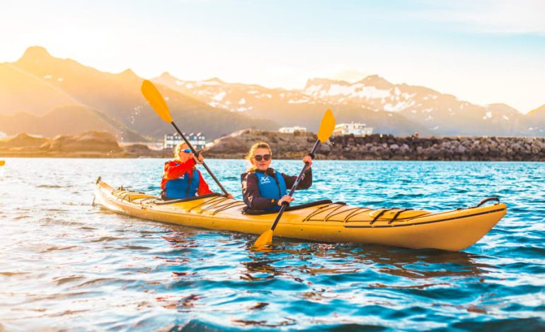 Kayaking, Petualangan Air yang Menantang dan Menyenangkan