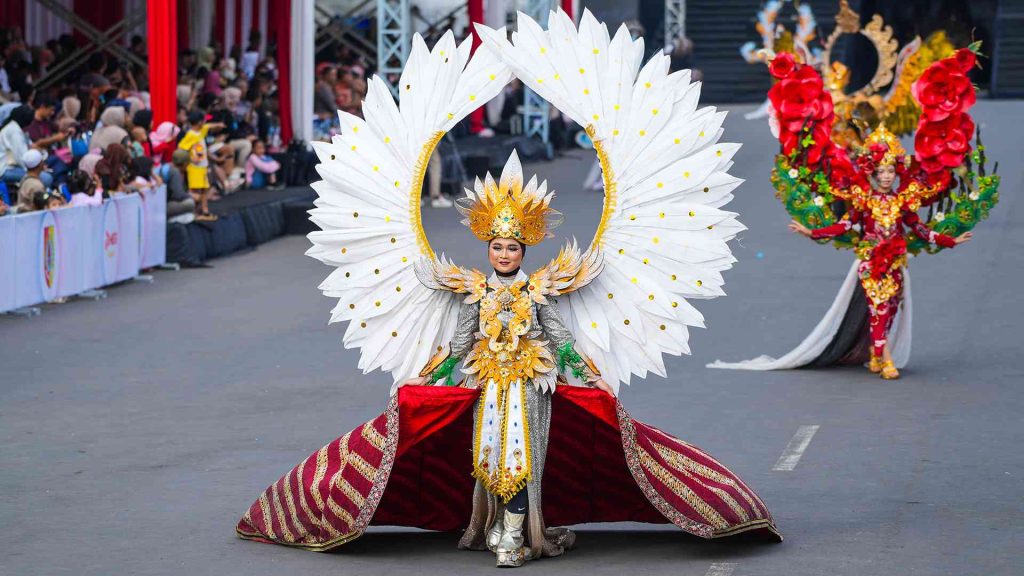 Mengenal Jember Fashion Carnaval, Dari Festival Lokal ke Panggung Internasional