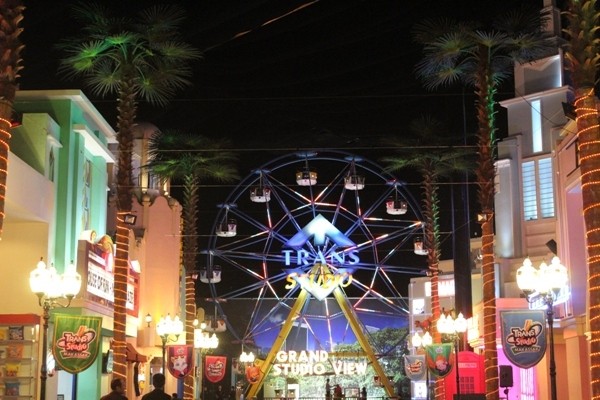 Trans Studio Bandung vsTrans Studio Makassar, Apa yang Membuat Masing-Masing Spesial!