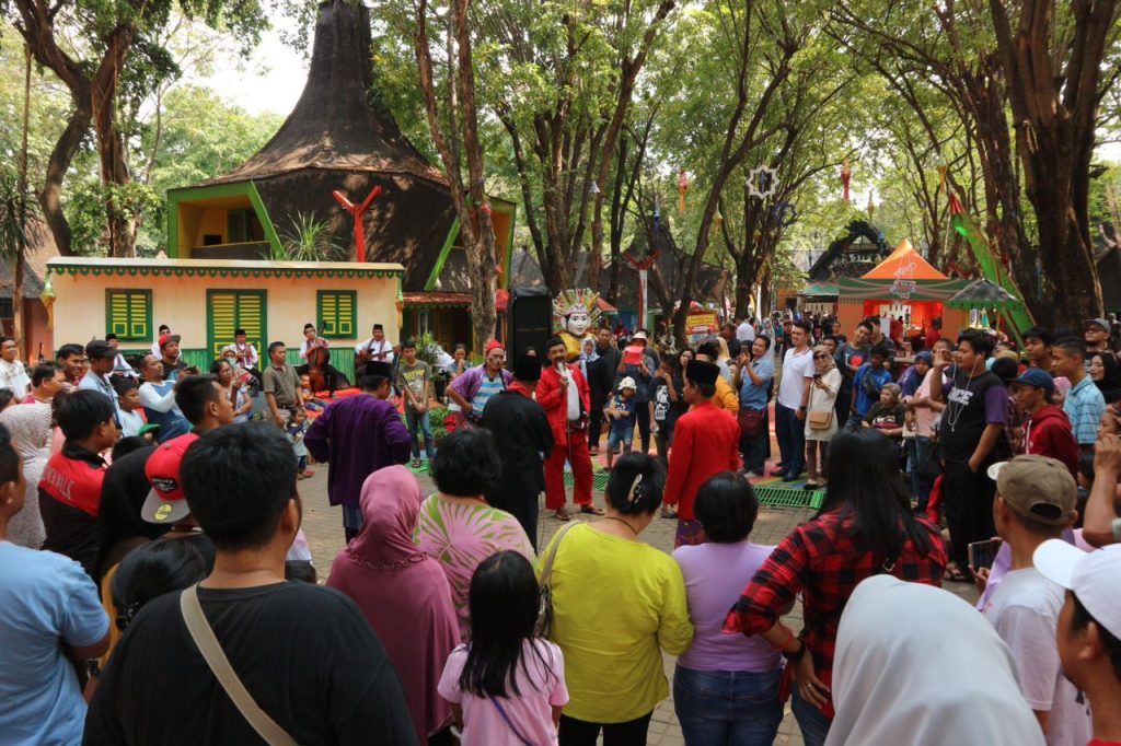 Pasar Seni Ancol, Menyatu dengan Komunitas Kreatif dan Seniman Lokal