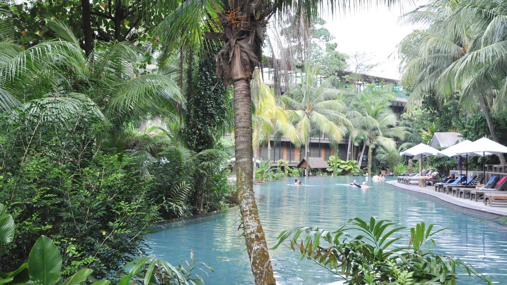 Kelebihan dan Kekurangan Menginap di Siloso Beach Resort