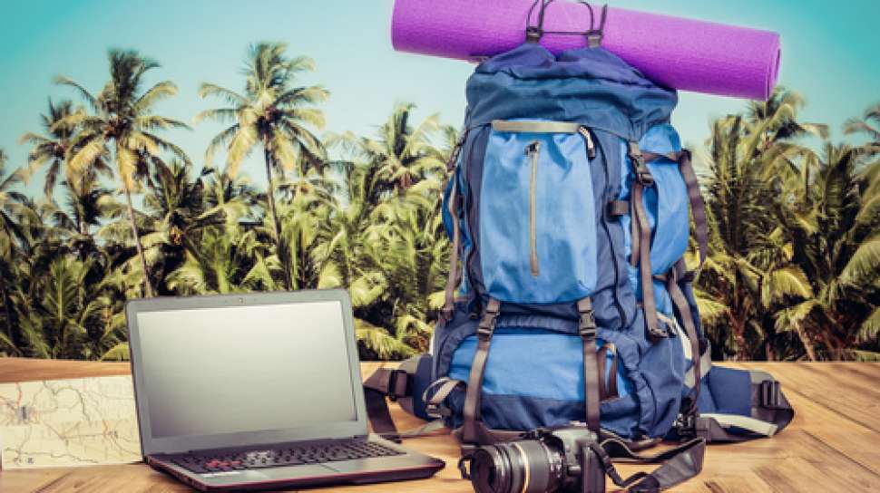 Peralatan Traveling Canggih untuk Backpacker: Minimalkan Beban, Maksimalkan Pengalaman