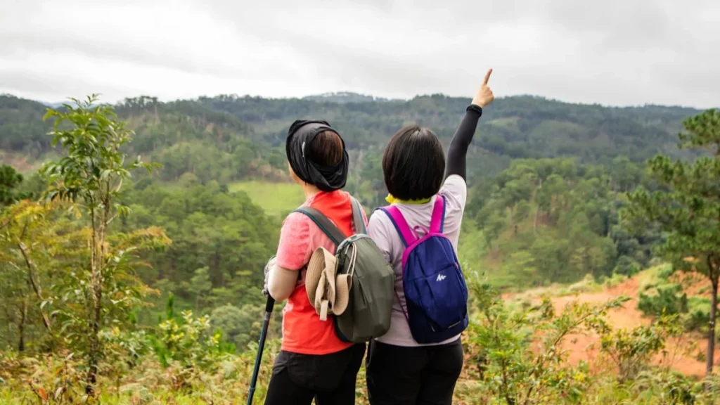 Backpacking Tanpa Jejak”, Panduan Etis untuk Petualang Ramah Lingkungan di Indonesia