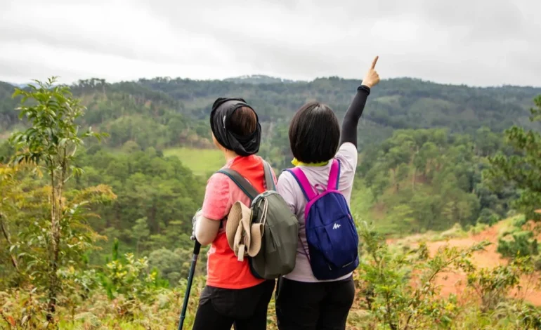 Backpacking Tanpa Jejak”, Panduan Etis untuk Petualang Ramah Lingkungan di Indonesia