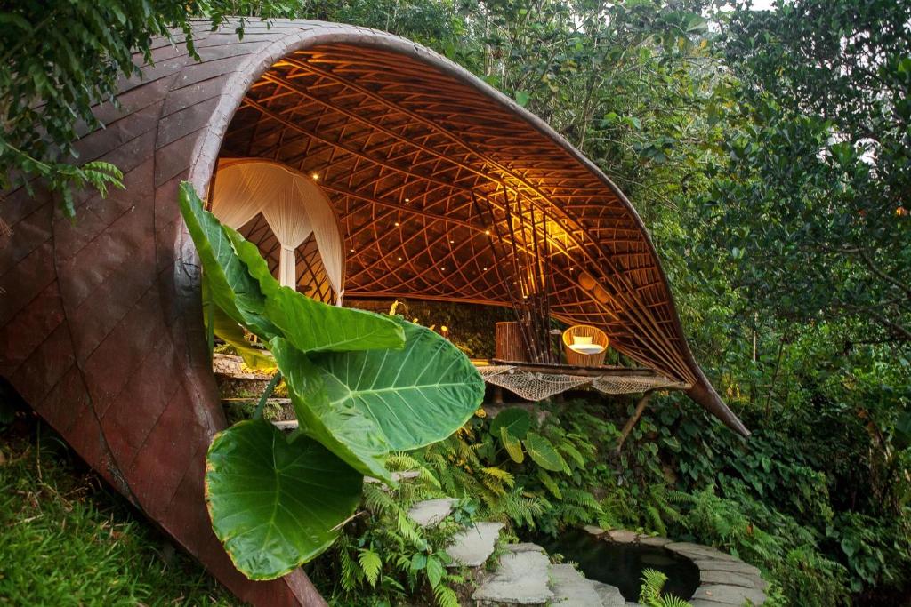 Bambu Indah, Penginapan Ramah Lingkungan di Tengah Alam Bali​