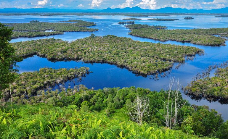 Keindahan Danau Sentarum, Permen Alam Kalimantan Barat