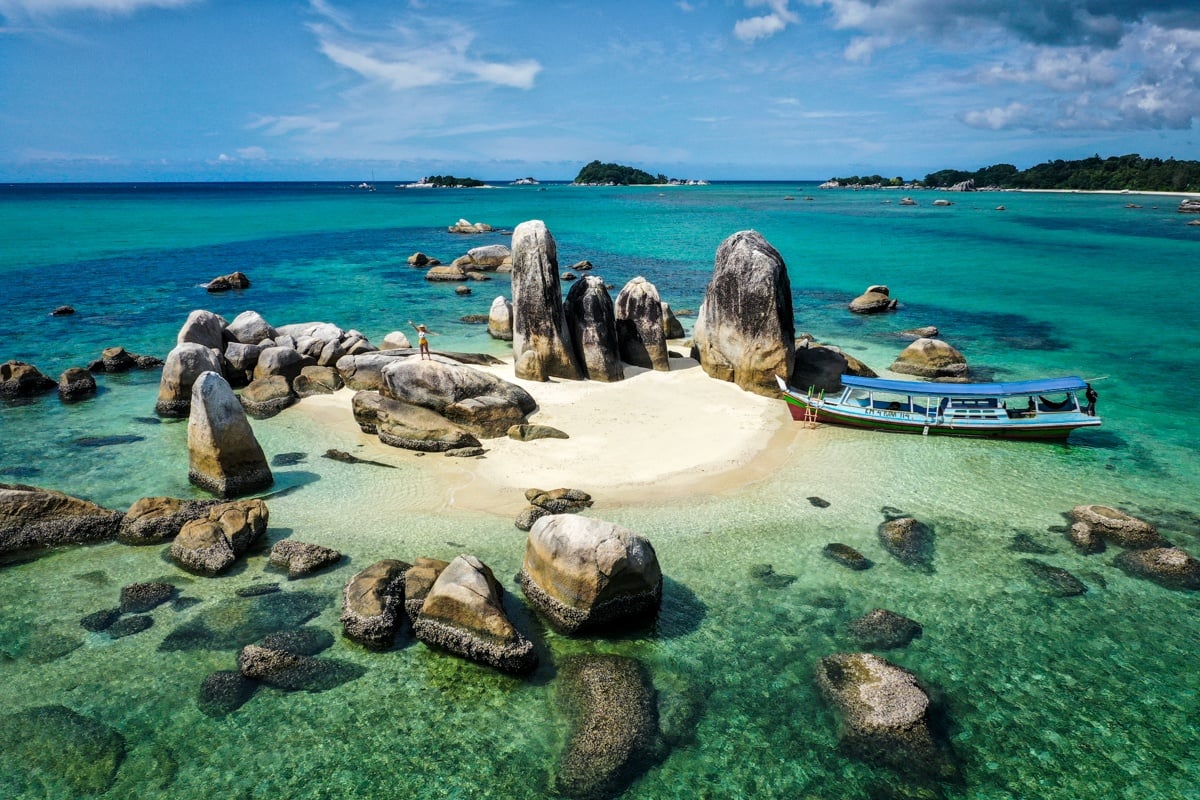 Menjelajahi Keindahan Alam dan Budaya di Pulau Belitung, Destinasi Ideal untuk Solo Traveler