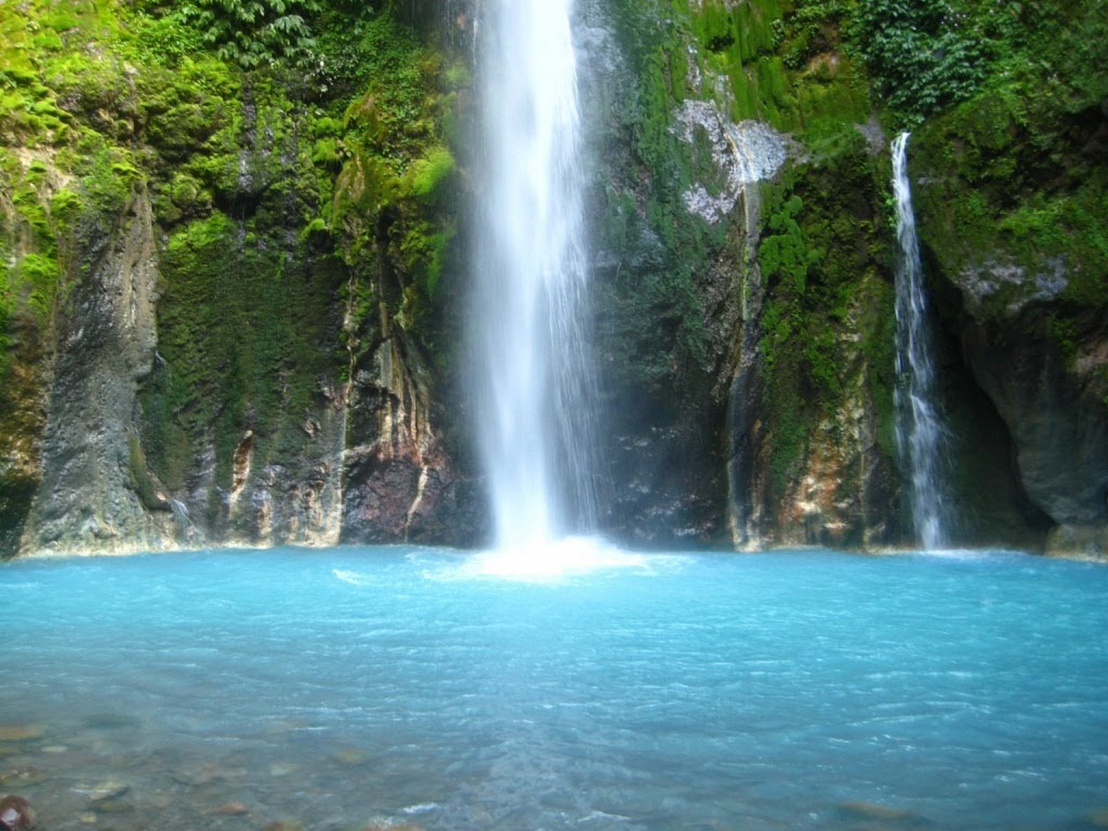 Pesona Air Terjun Nungnung, Permen Alam Tersembunyi di Bali