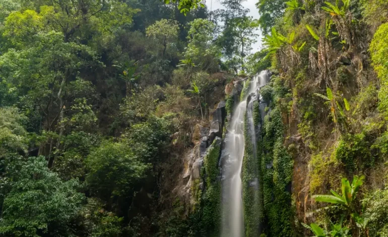 Menjelajahi Air Terjun Kali Pancur, Permata Tersembunyi di Semarang