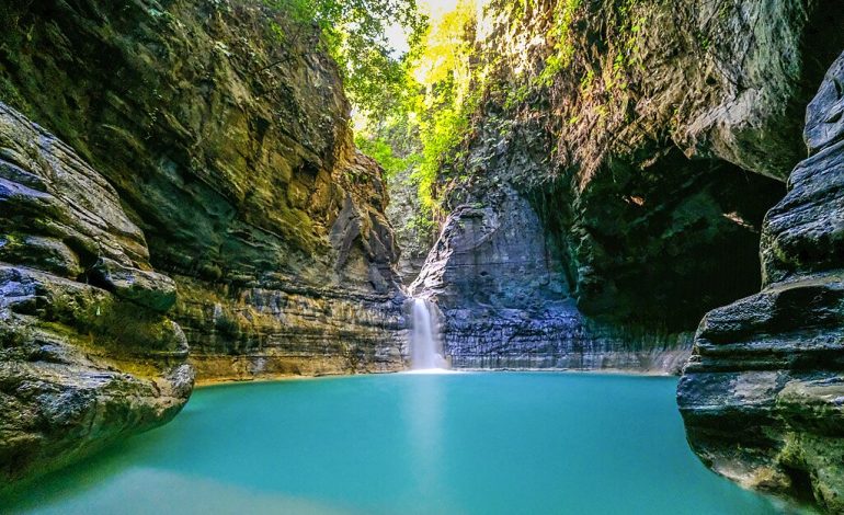 Ekspedisi ke Air Terjun Waimarang, Surga Tersembunyi di Sumba Timur