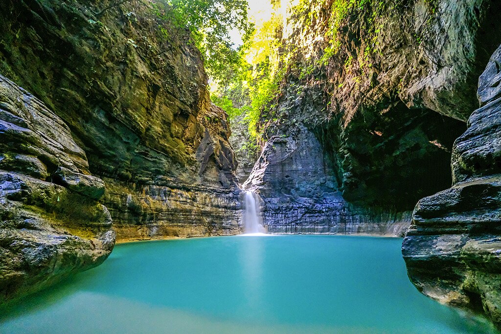 Ekspedisi ke Air Terjun Waimarang, Surga Tersembunyi di Sumba Timur