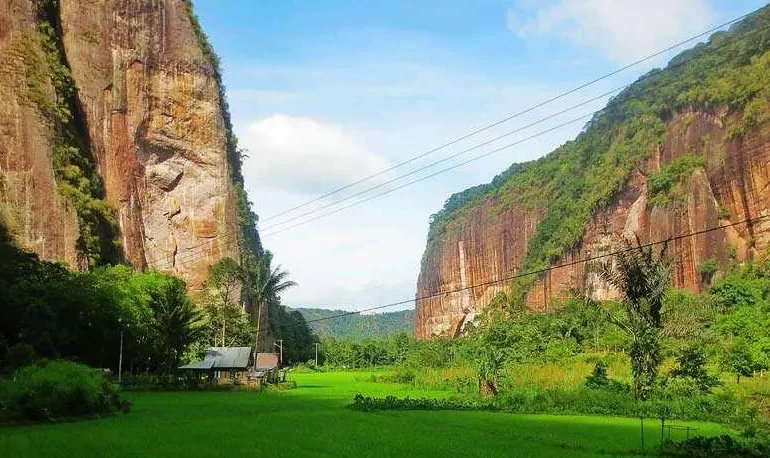 Lembah Harau, Grand Canyon-nya Sumatra Barat yang Menyimpan Keajaiban Alam