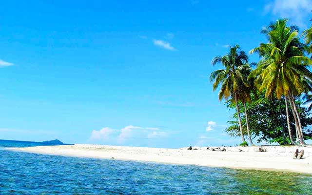 Pulau Randayan, Surga Tersembunyi di Kalimantan Barat