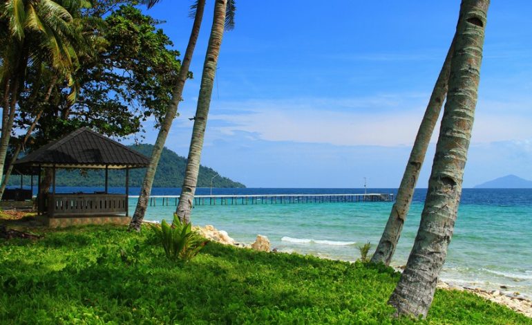 Pulau Randayan, Surga Tersembunyi di Kalimantan Barat