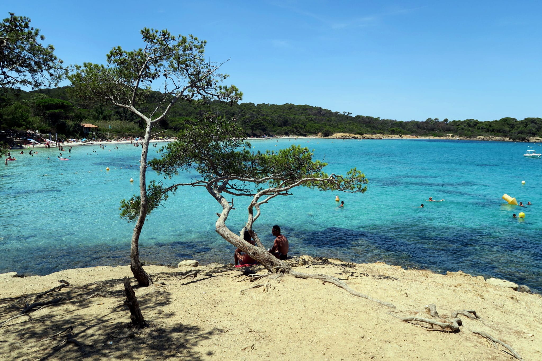 Pesona Pulau Porquerolles, Permata Mediterania di Prancis