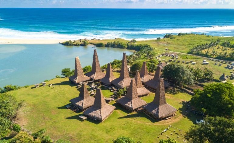 Melacak Jejak Budaya di Desa Adat Ratenggaro, Sumba, Wisata Budaya yang Terlupakan