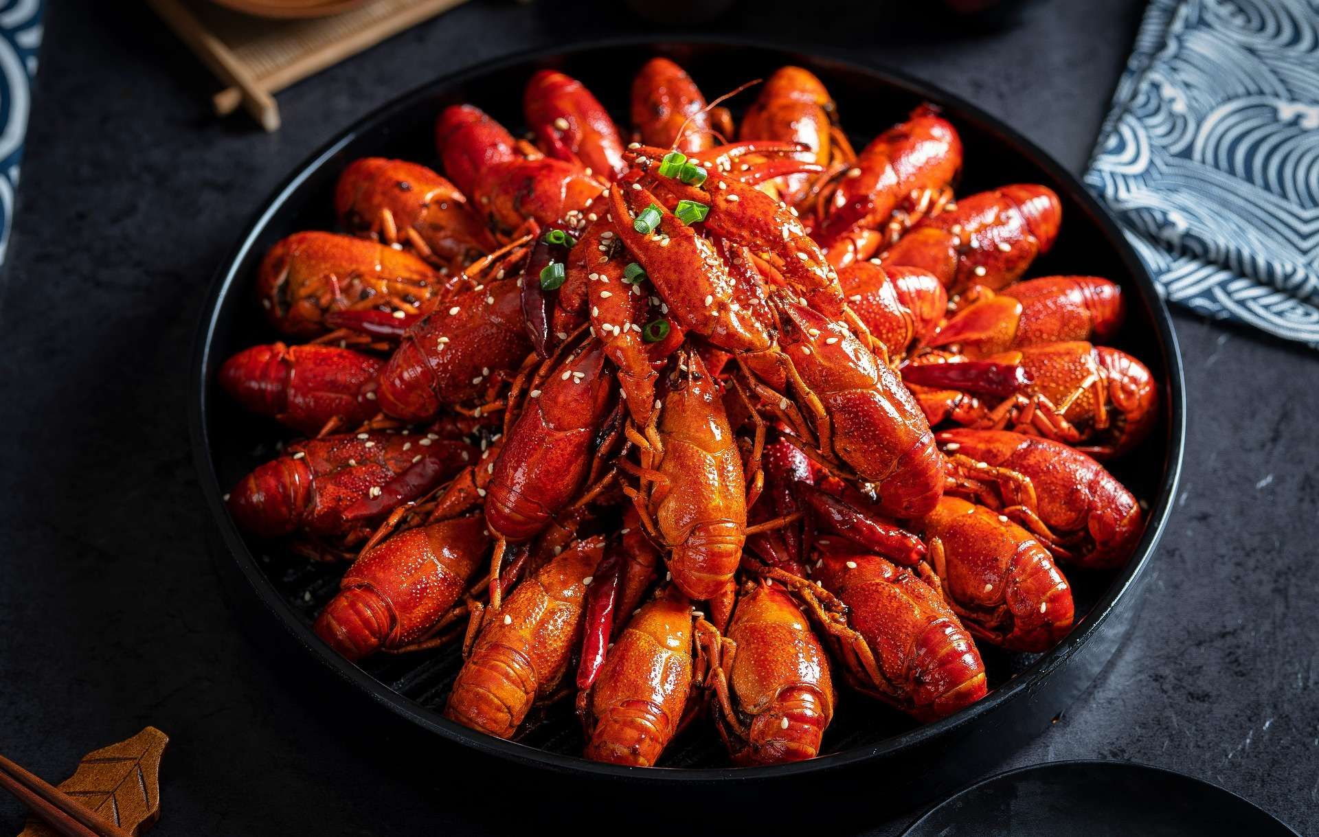 Udang Selingkuh, Kuliner Unik Khas Papua yang Menggugah Selera