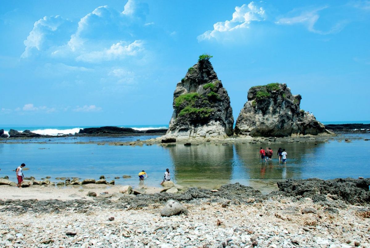 Menyusuri Keheningan Desa Sawarna, Surga Tersembunyi untuk Solo Traveler