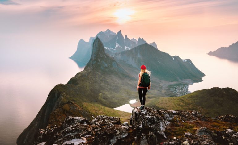Cara Mengabadikan Momen Indah Saat Solo Traveling