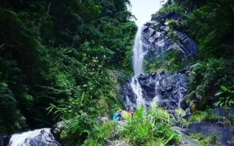 Air Terjun Cyclop, Sentani, Surga Alam Tersembunyi di Papua