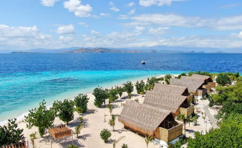 Glamping di Labuan Bajo, Liburan Mewah Menyatu dengan Alam Komodo