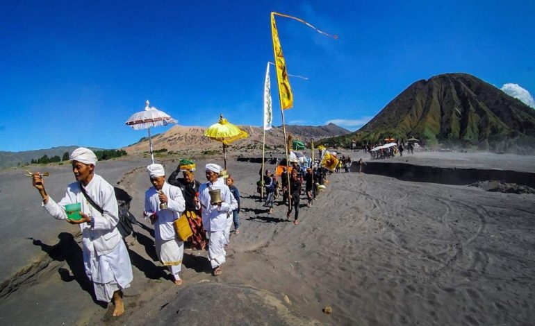 Kasada di Bromo, Persembahan Suku Tengger untuk Sang Hyang Widhi