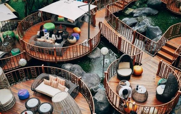 Restoran Unik di Indonesia yang Wajib Dikunjungi