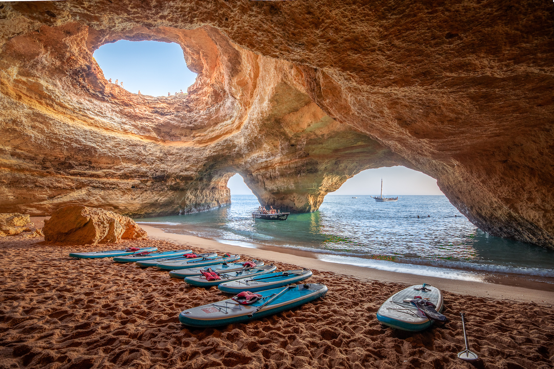 Benagil Cave, Rahasia Guha Laut Terindah di Algarve, Portugal