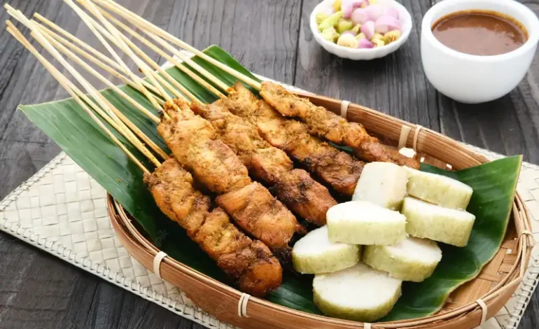 Sate Bulayak, Kuliner Tradisional Lombok dengan Cita Rasa Autentik