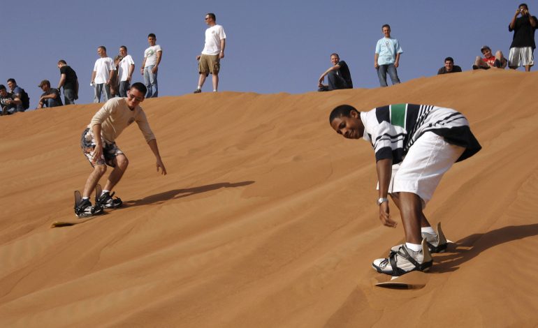Sandboarding, Petualangan Menantang Adrenalin di Gurun Pasir
