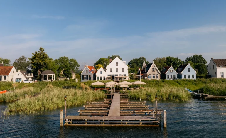 De Durgerdam, Oasis Lakeside yang Menggabungkan Sejarah dan Kemewahan di Belanda