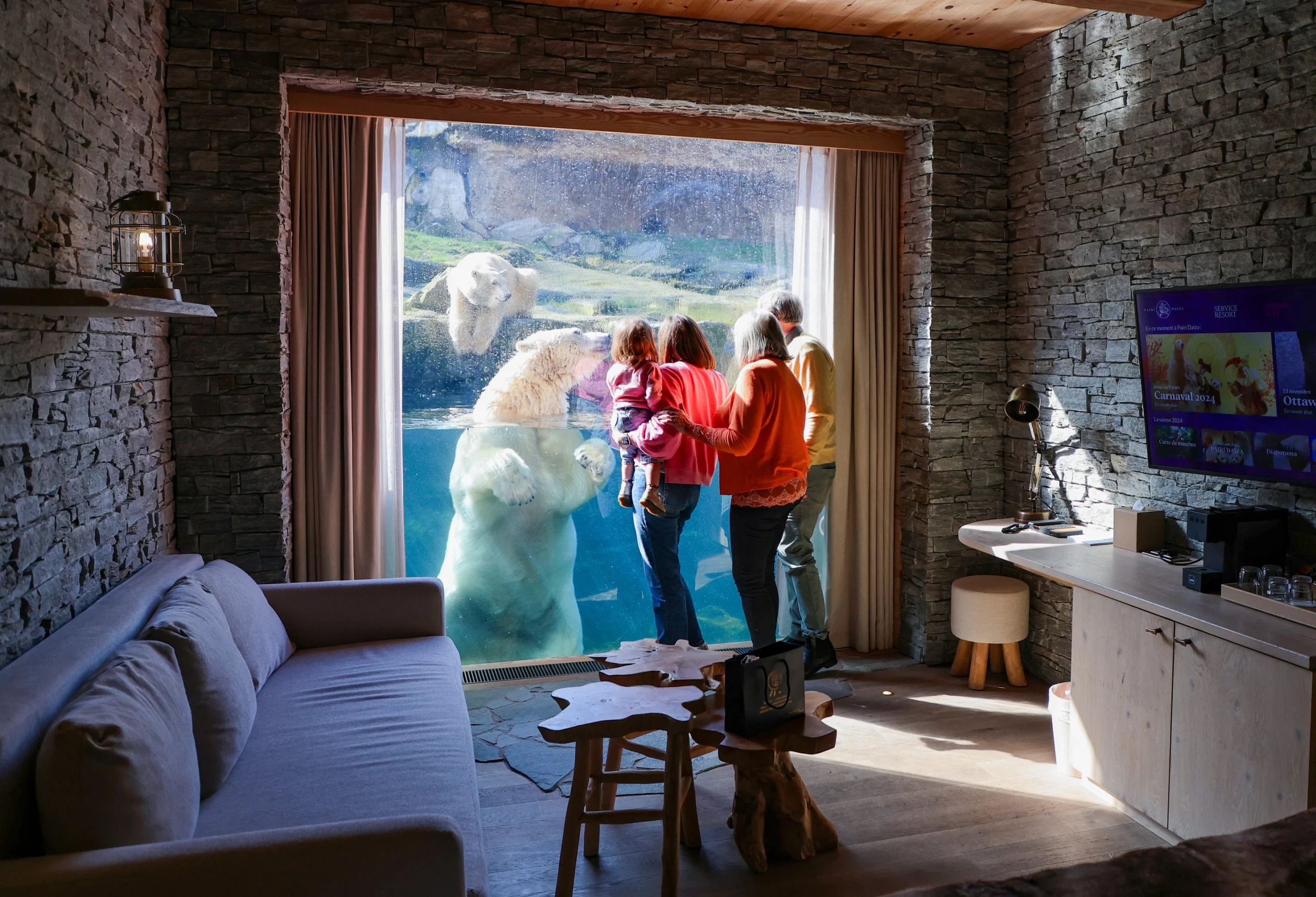 Pairi Daiza Resort, Menginap di Tengah Kebun Binatang, Di Mana Hewan Jadi Teman Sekamar