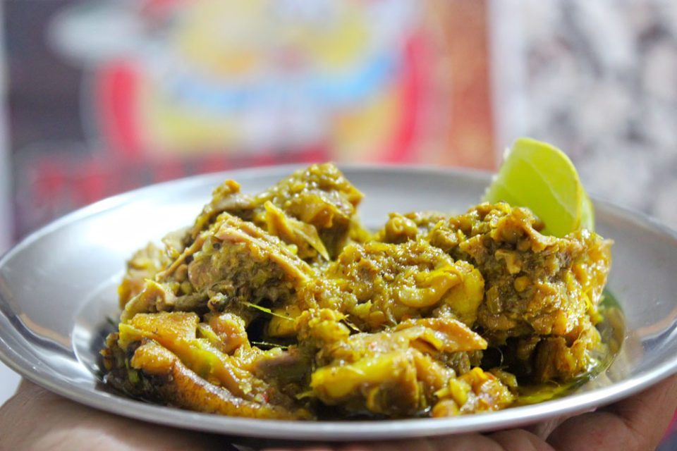 Ayam Palekko, Kuliner Khas Bugis yang Pedas Gurih dan Penuh Rempah