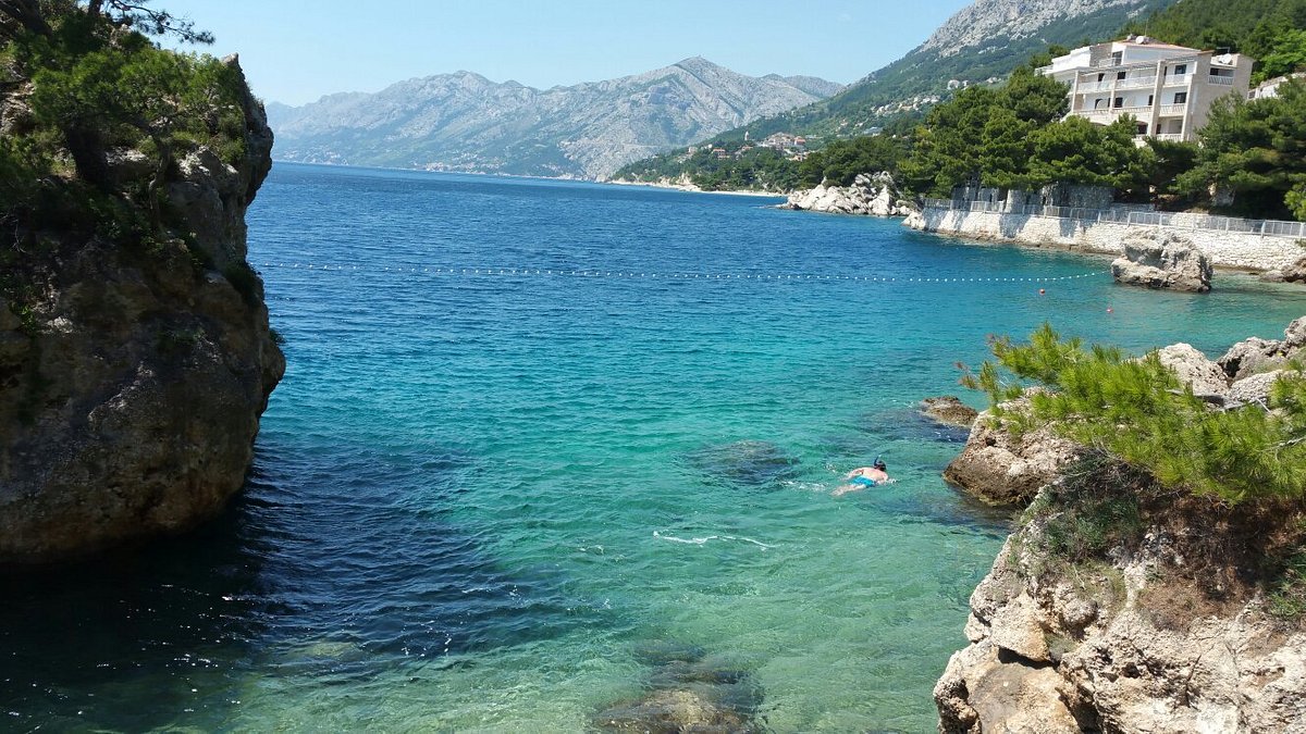Pantai Punta Rata, Permata Tersembunyi di Brela Makarska Riviera Kroasia