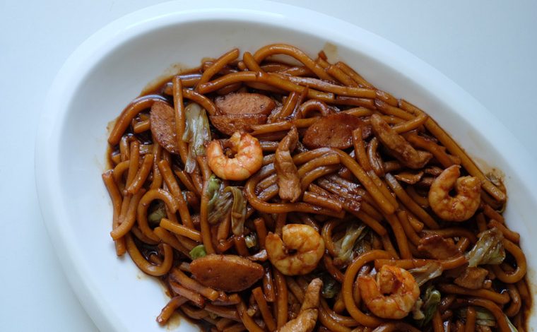 Hokkien Mee, Mie Legendaris yang Punya 3 Wajah