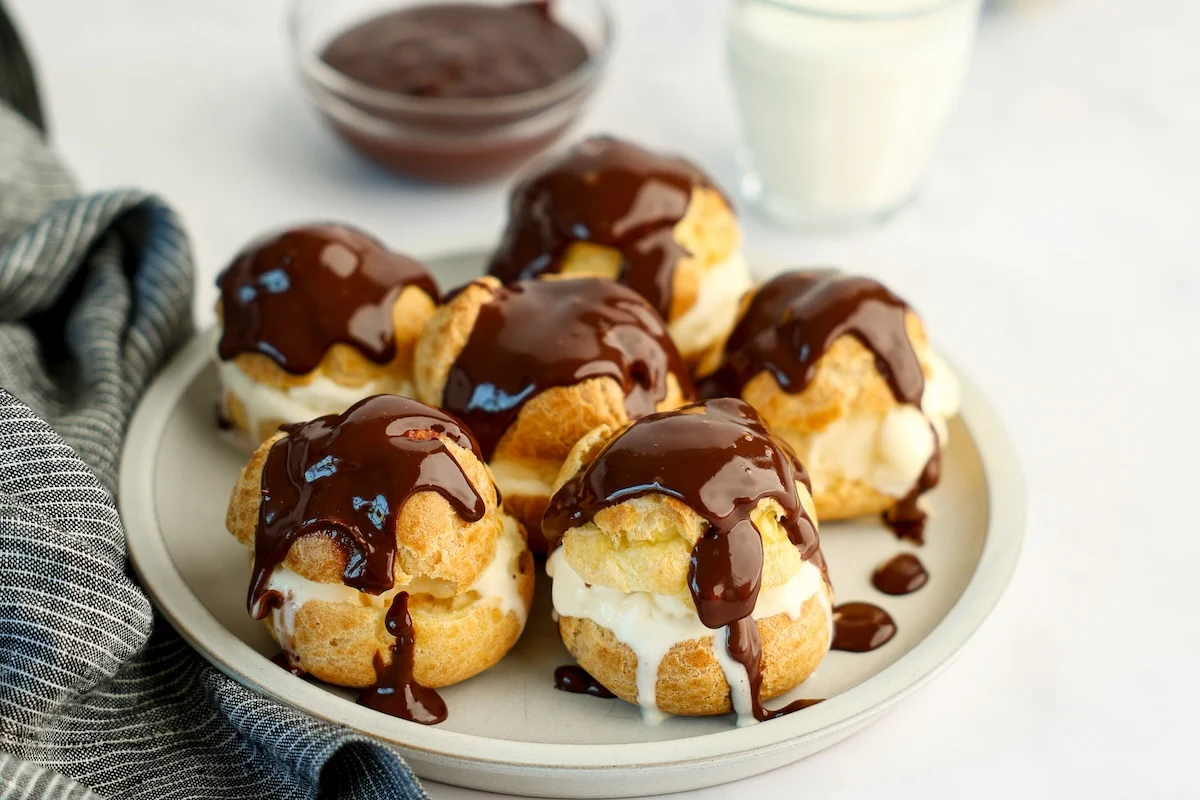 Profiteroles, Kelezatan Klasik dari Pastry Prancis yang Menggoda Selera