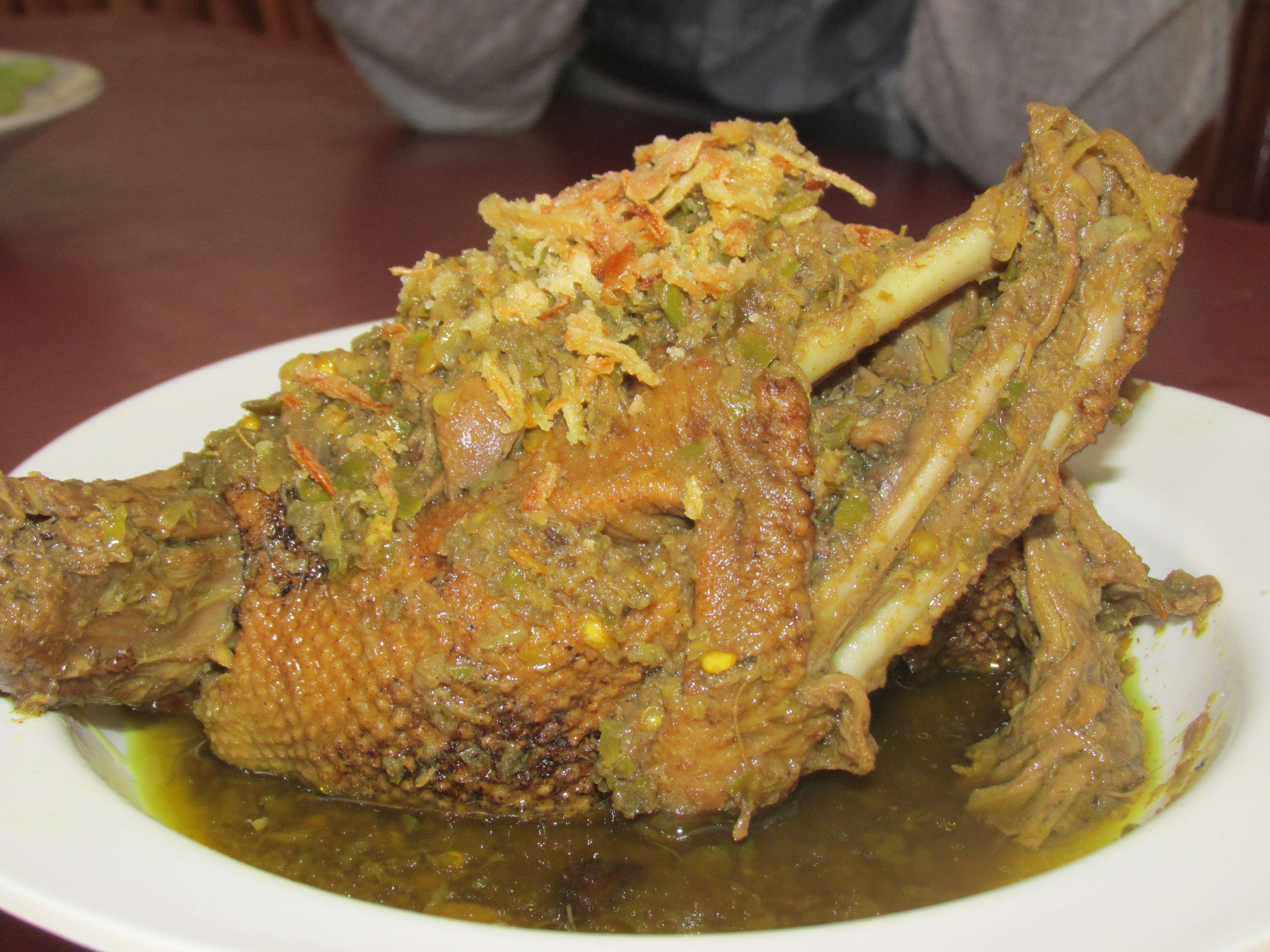 Cancang Itiak, Hidangan Pedas Hijau Khas Bukittinggi yang Melekat di Lidah