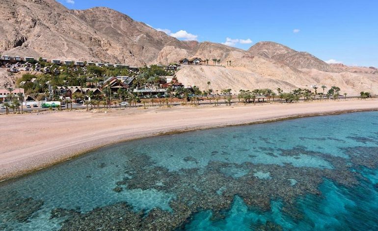 Coral Beach Nature Reserve dan Masa Depan Terumbu Karang di Tengah Tekanan Pariwisata