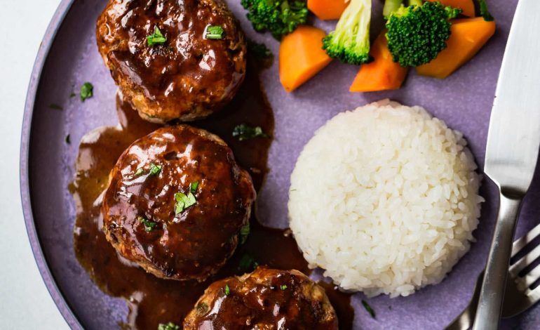 Hambagu, Steak Daging Cincang Jepang yang Lembut dan Penuh Cita Rasa