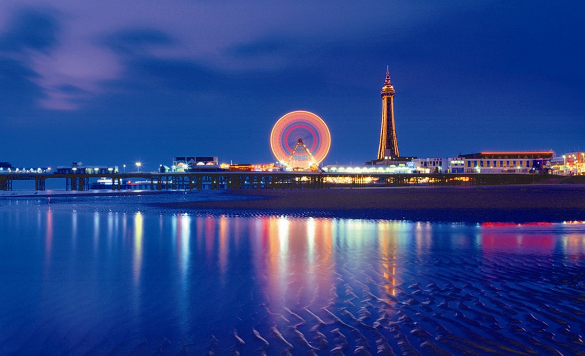 The Blackpool Tower, Ikon Pesisir Inggris yang Tak Lekang oleh Waktu