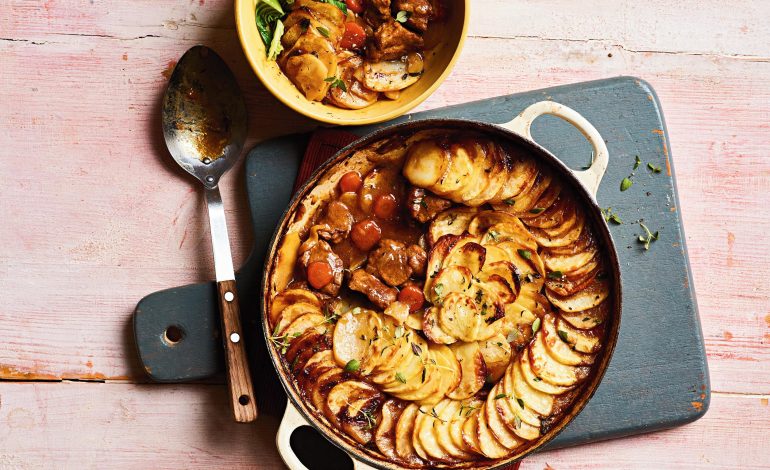 Lancashire Hotpot, Stew Hangat Khas Utara Inggris yang Penuh Kenyamanan