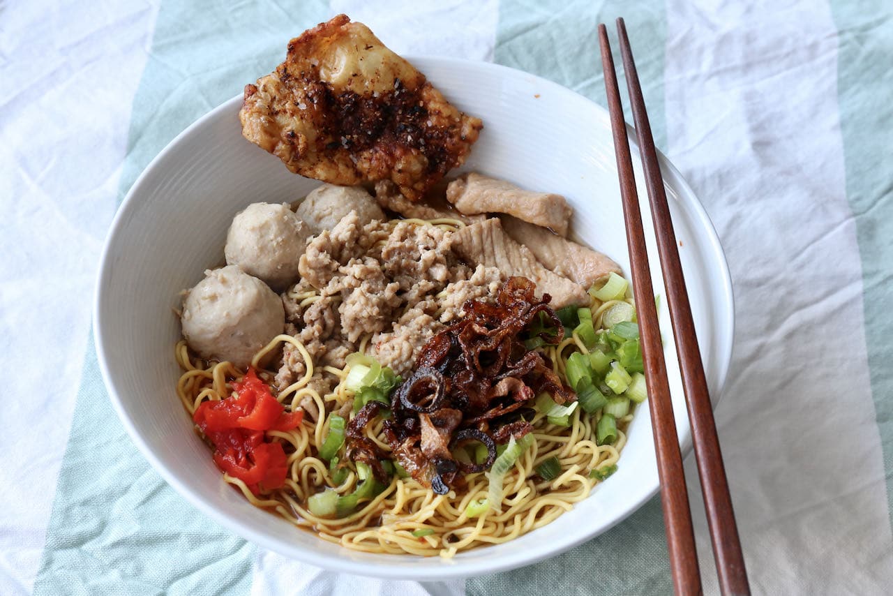 Bak Chor Mee, Hidangan Mie Babi Cincang Ikonik Singapura yang Bikin Ketagihan