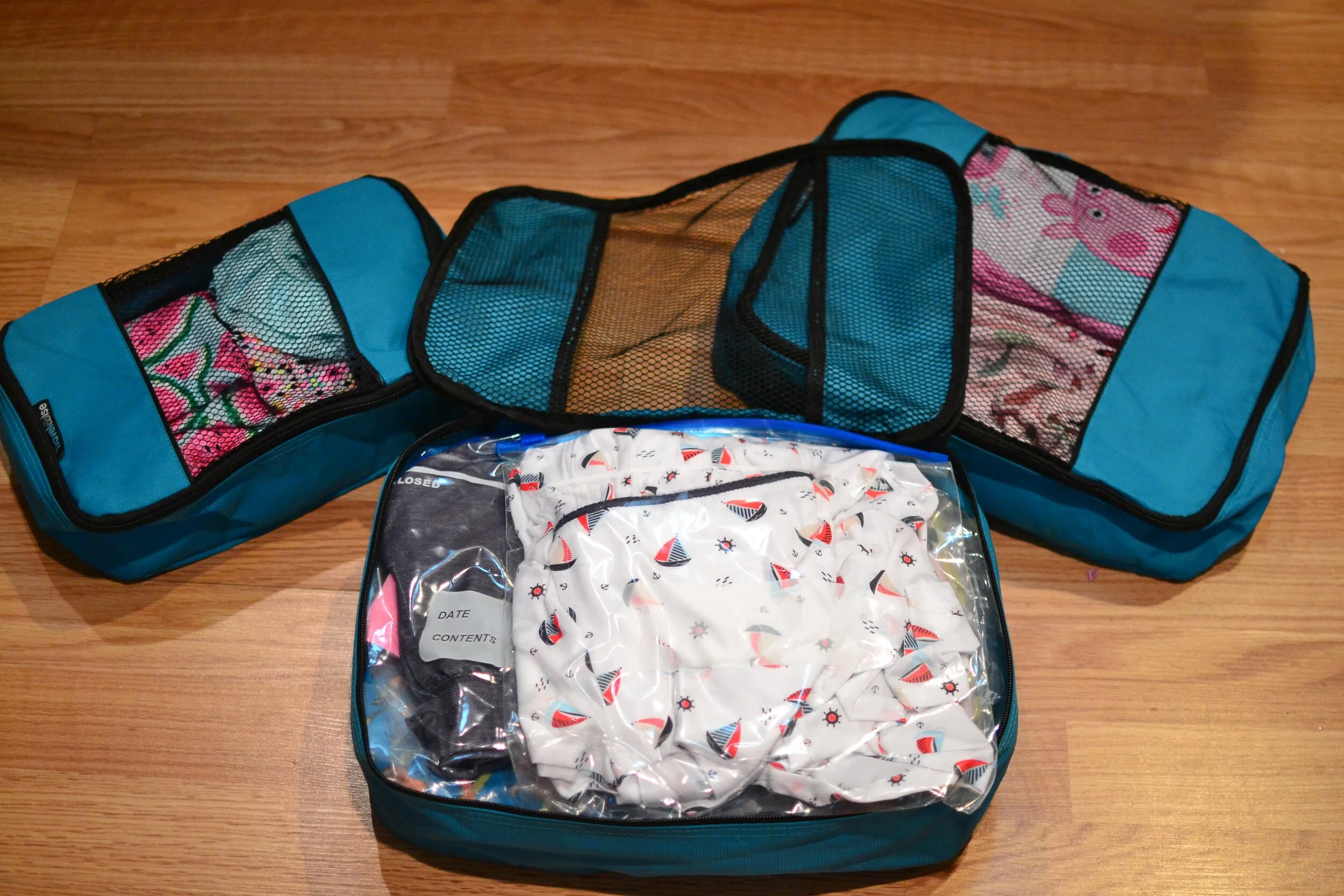 Gunakan Kotak Penyusun (Packing Cubes), Rahasia Packing Rapi, Efisien, dan Hemat Ruang Saat Traveling