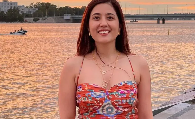 Tanya Khanijow, Travel Vlogger India yang Menginspirasi Jutaan Orang untuk Menjelajahi Dunia