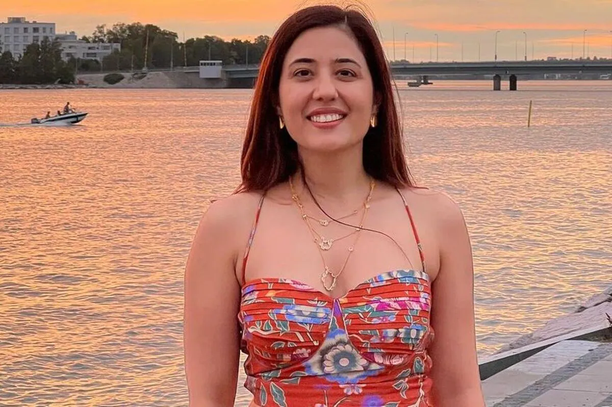 Tanya Khanijow, Travel Vlogger India yang Menginspirasi Jutaan Orang untuk Menjelajahi Dunia