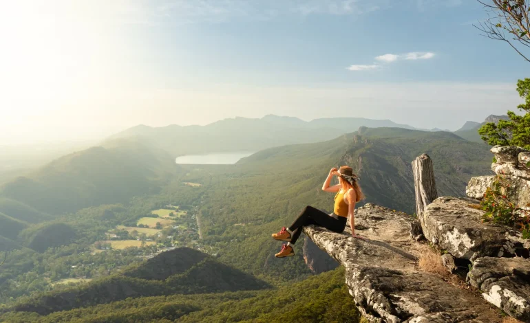 Solo Travel, Meditasi Bergerak untuk Jiwa yang Lelah